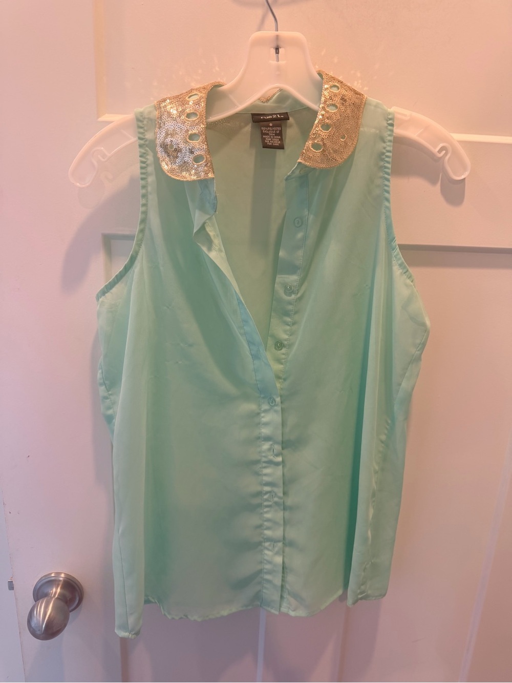 Rue21 Small Mint Sleeveless Blouse Gold Sequin Peter Pan Collar Button Front Top